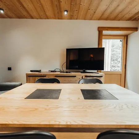 Vouvy Furnished Flat Apartment *